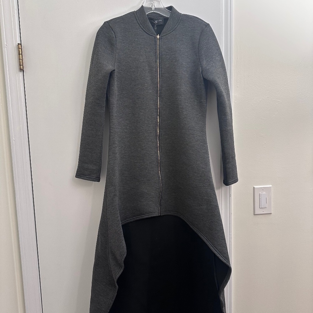 NWT AKIRA High Low Zip Up Jacket – Charcoal Black Size Small